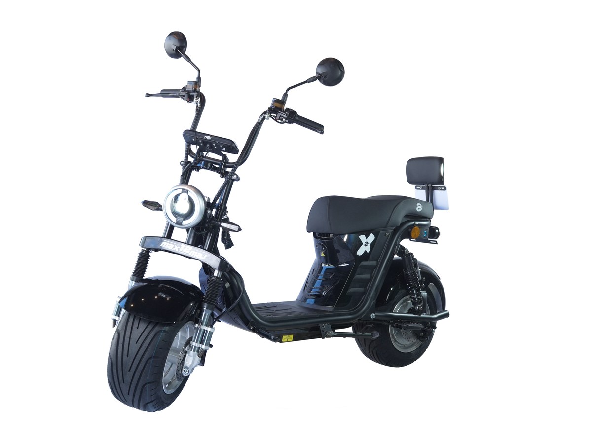 MAJ Max 12, veículo elétrico com espaço para duas baterias, na Avolt em Vitória ES